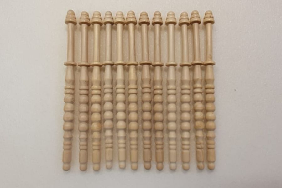 Bolillos torneados en madera de haya para encajes